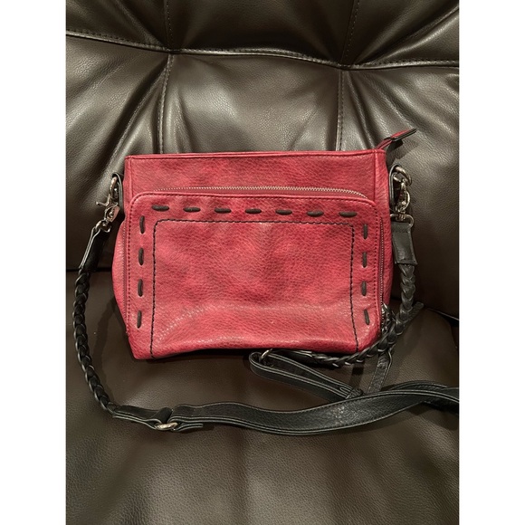 Concealed Carry Skylar Crossbody - Picture 1 of 5